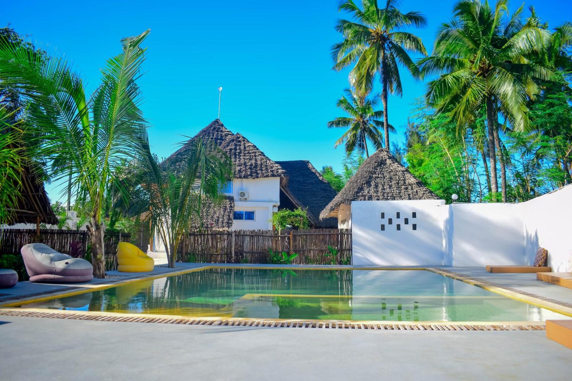 Uhuru House And Restaurant Nungwi Exterior photo